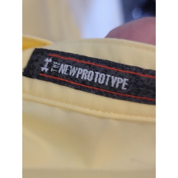 Under Armour All Seasons Gear‎ Button Up Shirt Polyester Yellow Size Small Men's - Picture 6 of 7